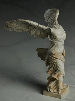 FREEing Figma The Table Museum Winged Victory Of Samothrace (Re-run) -Max Factory 6c998a934412459090f5ae8c6eceba26.jpg